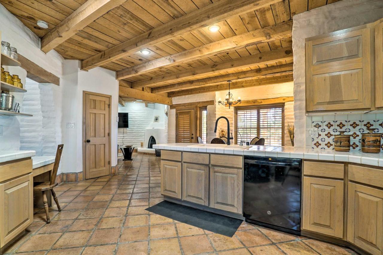Las Cruces Home La Casa Blanca With Courtyard Eksteriør bilde