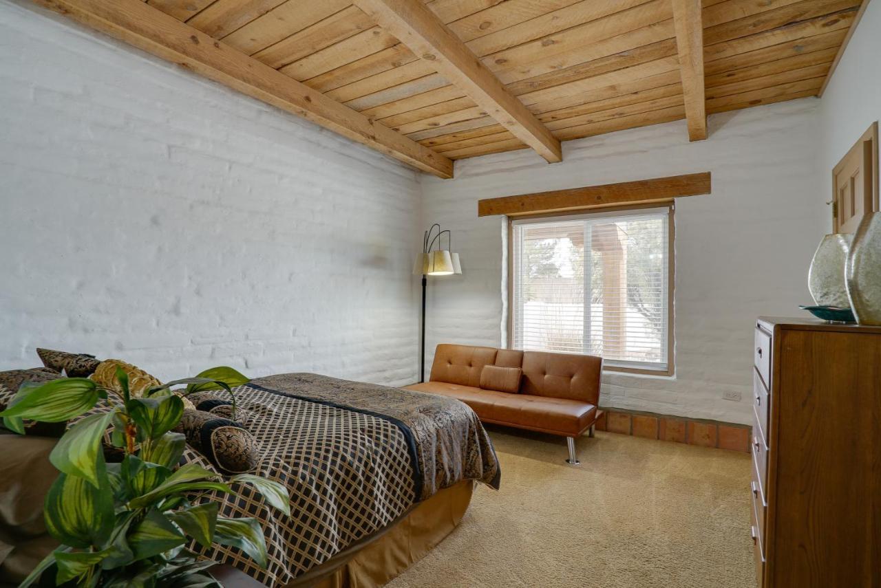 Las Cruces Home La Casa Blanca With Courtyard Eksteriør bilde